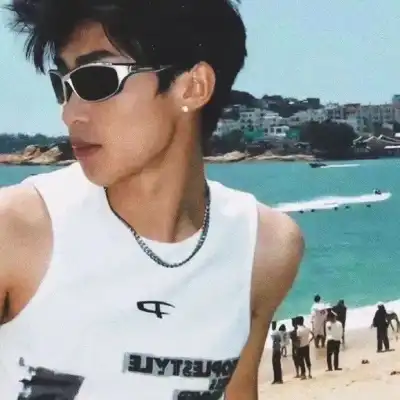 杨逸飞